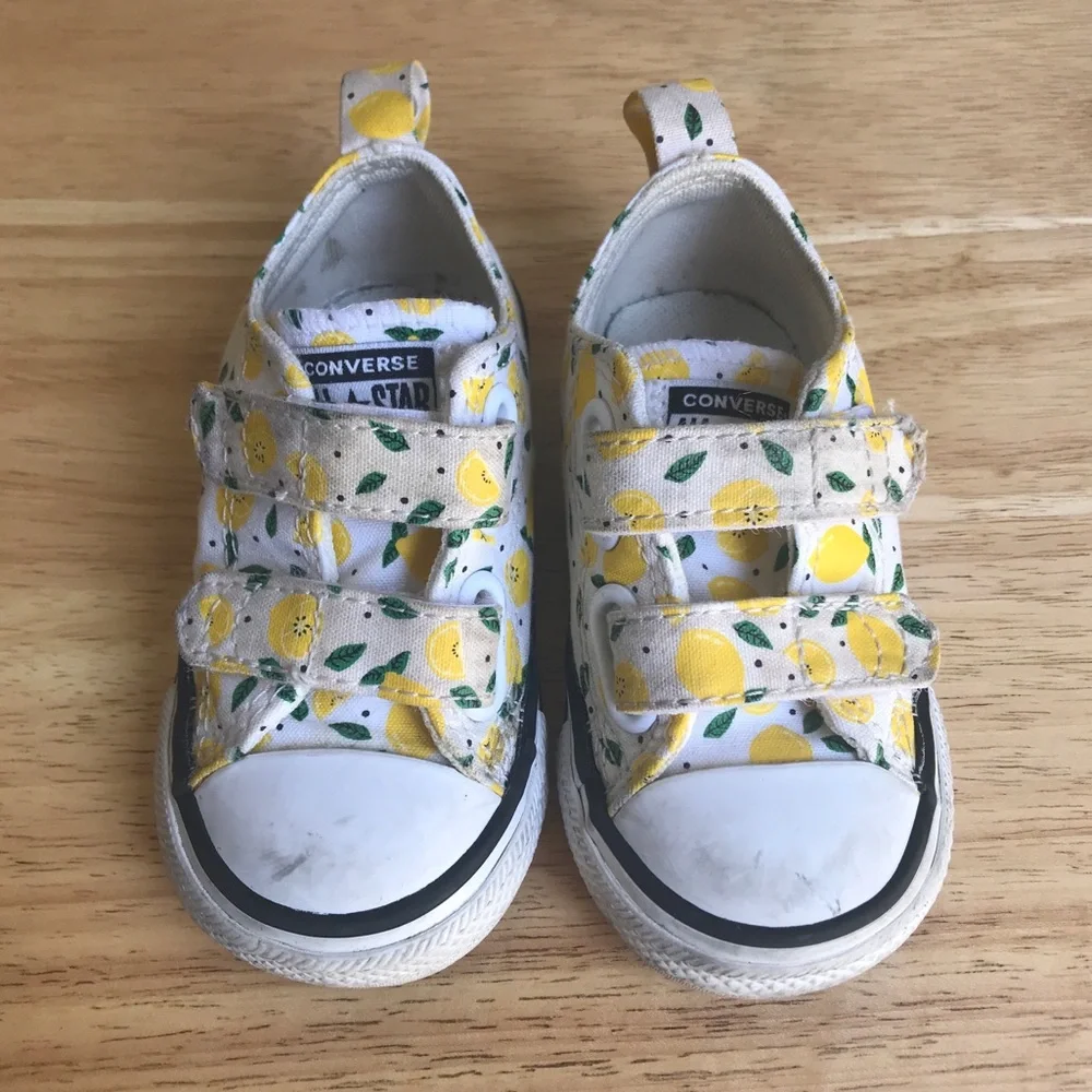 Converse Kids Lemon Print Sneakers Velcro Straps Size: US Toddler 5C EUR 21